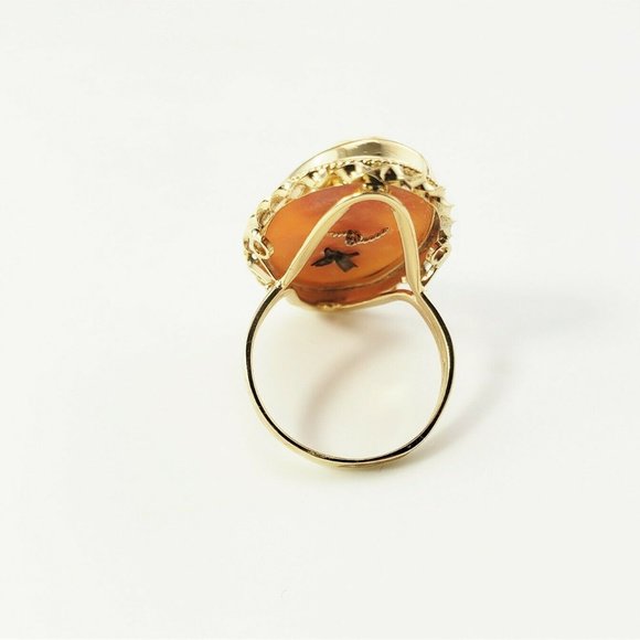 14 Karat Yellow Gold and Diamond Cameo Ring - Picture 5 of 9